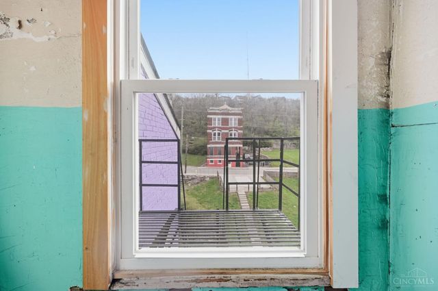 308 W McMicken Avenue, Cincinnati, OH 45214