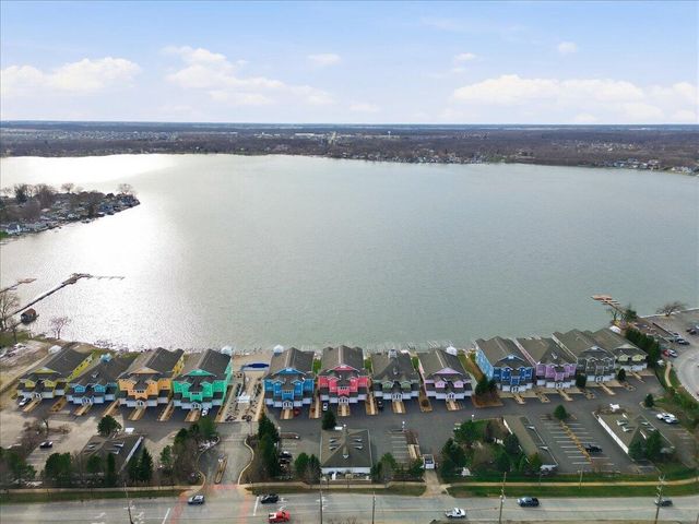 13244 E Lake Shore Drive B202, Cedar Lake, IN 46303