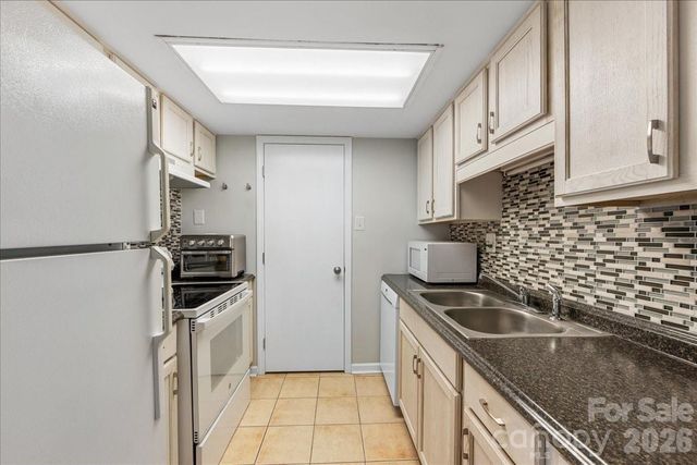 2505 Kilborne Drive A, Charlotte, NC 28205