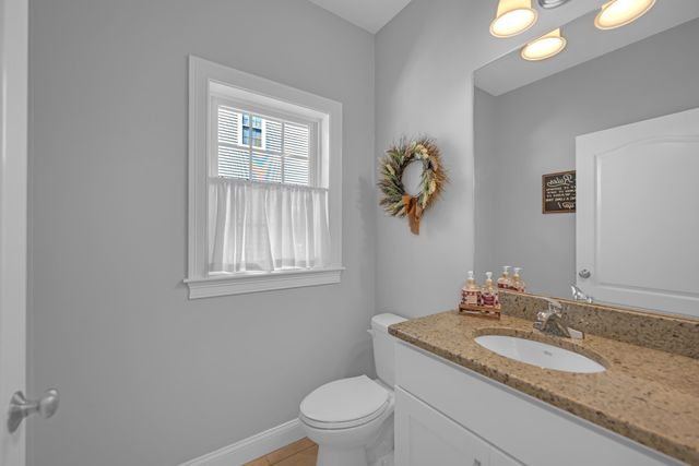 12 Partridge Hill Rd, Sutton, MA 01590