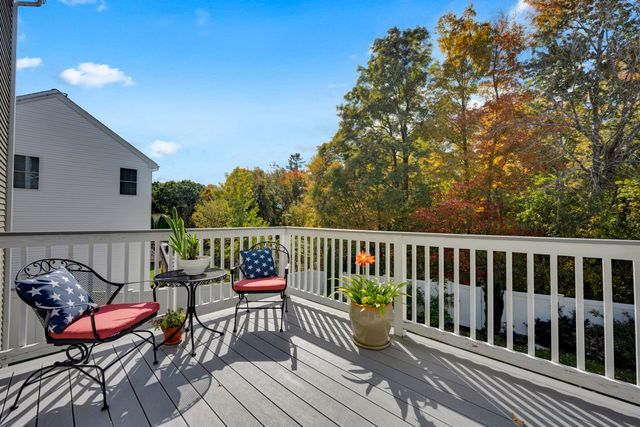 12 Partridge Hill Rd, Sutton, MA 01590