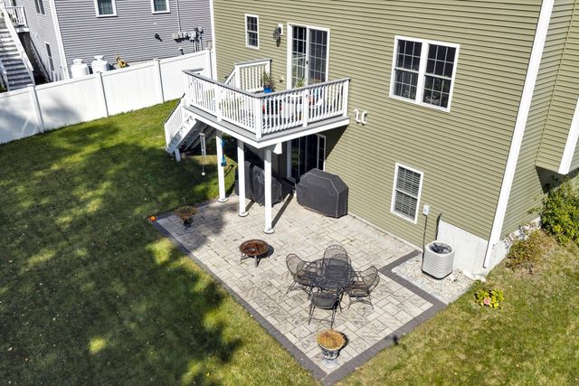 12 Partridge Hill Rd, Sutton, MA 01590