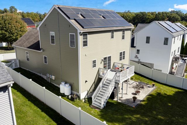 12 Partridge Hill Rd, Sutton, MA 01590