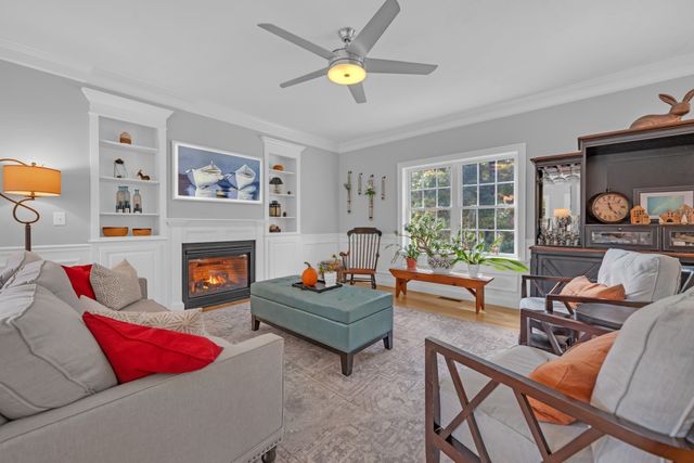 12 Partridge Hill Rd, Sutton, MA 01590