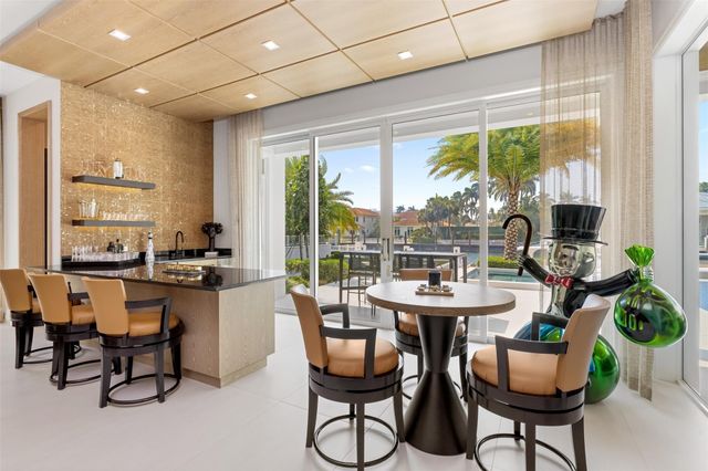 2520 DEL LAGO Drive, Fort Lauderdale, FL 33316