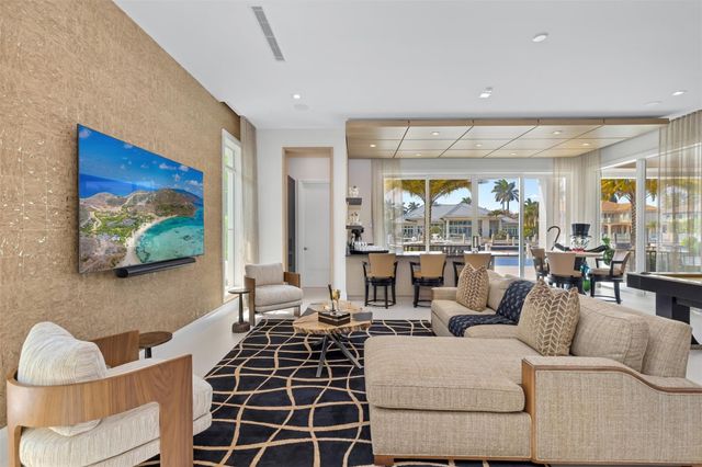 2520 DEL LAGO Drive, Fort Lauderdale, FL 33316