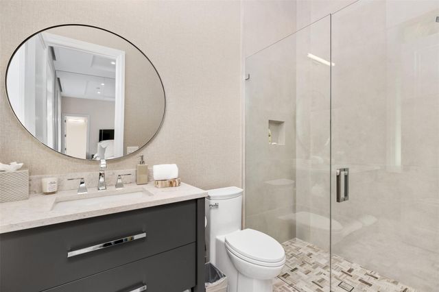 2520 DEL LAGO Drive, Fort Lauderdale, FL 33316