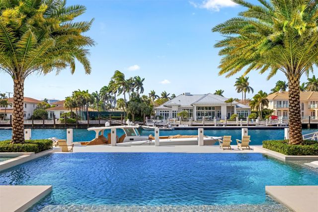 2520 DEL LAGO Drive, Fort Lauderdale, FL 33316