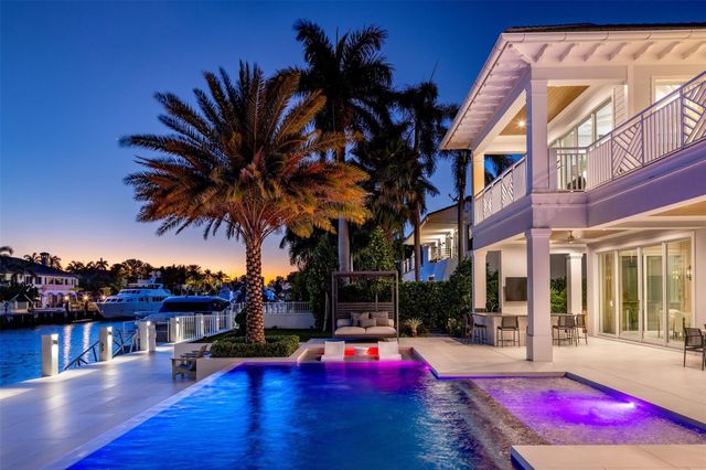 2520 DEL LAGO Drive, Fort Lauderdale, FL 33316