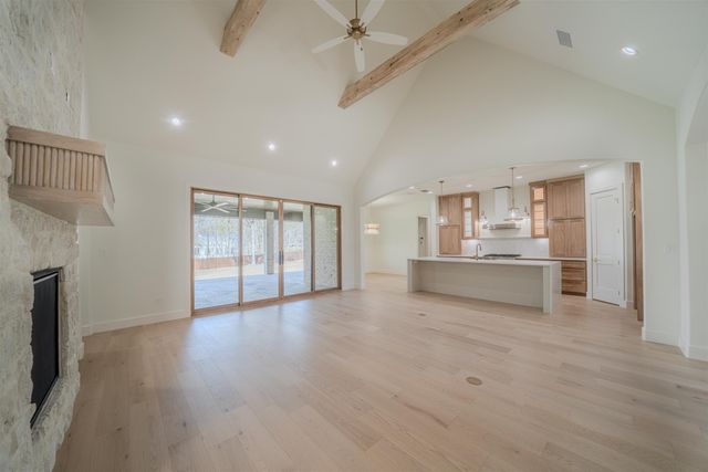 205 Thorn Briar Trail, Longview, TX 75602