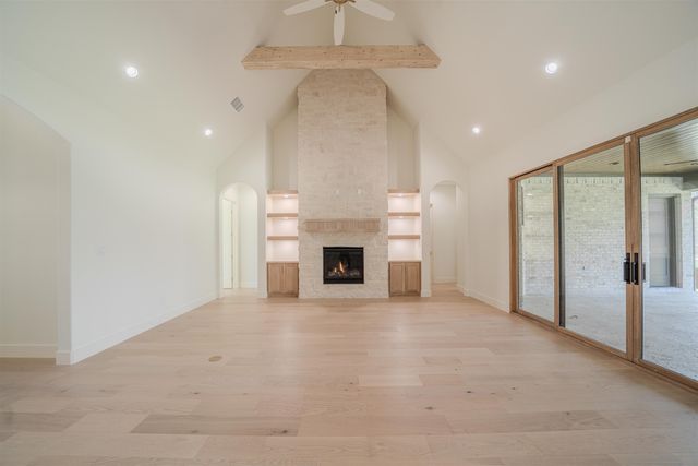 205 Thorn Briar Trail, Longview, TX 75602