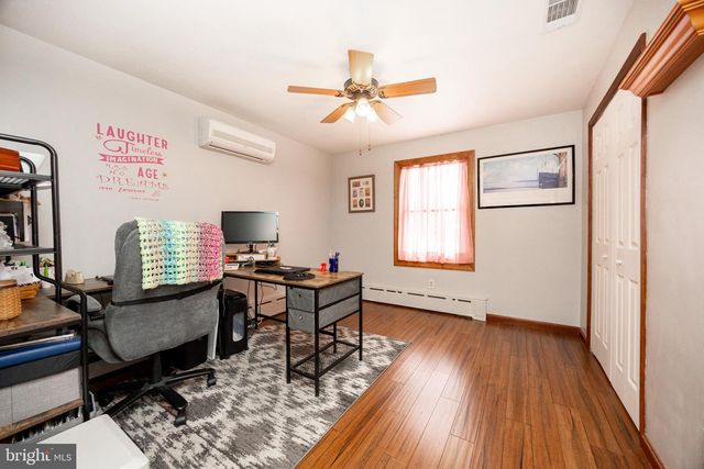 3284 FRIEDENSBURG, Oley, PA 19547