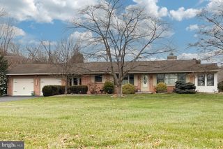 3284 FRIEDENSBURG, Oley, PA 19547