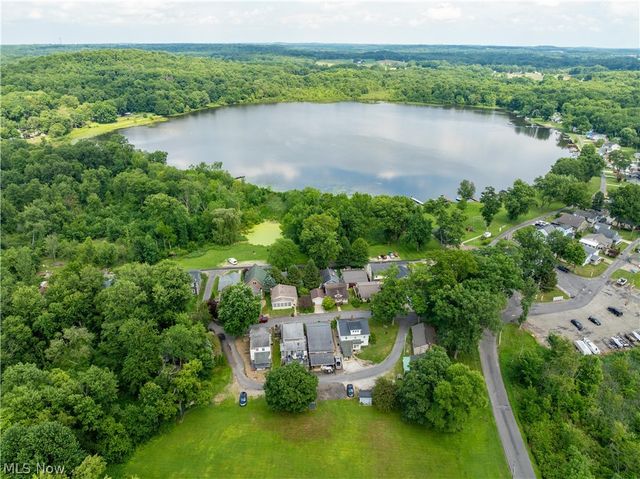 8177 S Cleveland Massillon Road 55, Clinton, OH 44216