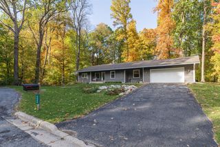 6480 Saybrook Drive, Kalamazoo, MI 49009
