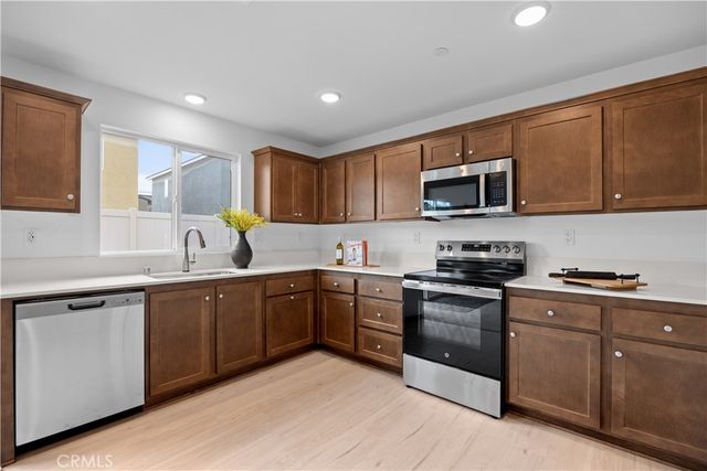 2168 REDWOOD Lane, Banning, CA 92220