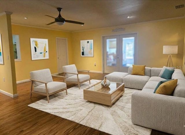 506 E GOTTSCHE AVENUE, Eustis, FL 32726