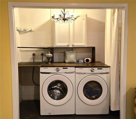 506 E GOTTSCHE AVENUE, Eustis, FL 32726