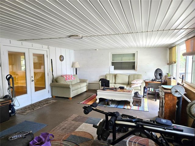 506 E GOTTSCHE AVENUE, Eustis, FL 32726