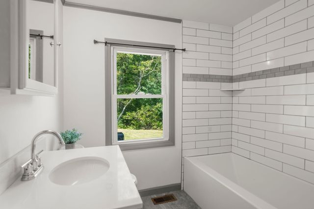 41 Billington Sea Road, Plymouth, MA 02360