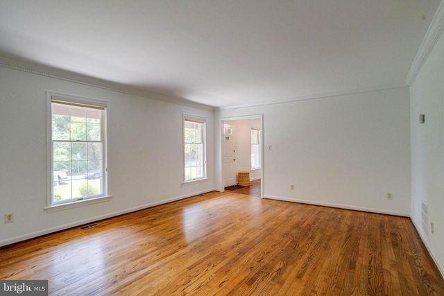 9326 EDGEWOOD CT, Gaithersburg, MD 20877