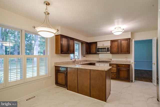 9326 EDGEWOOD CT, Gaithersburg, MD 20877