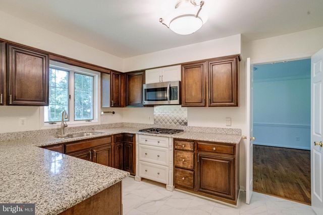 9326 EDGEWOOD CT, Gaithersburg, MD 20877