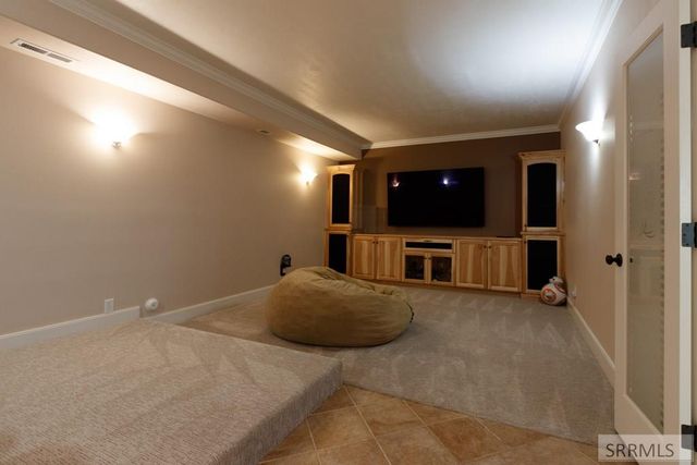 8021 Wild Horse Lane, Idaho Falls, ID 83406