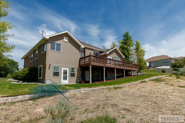 8021 Wild Horse Lane, Idaho Falls, ID 83406