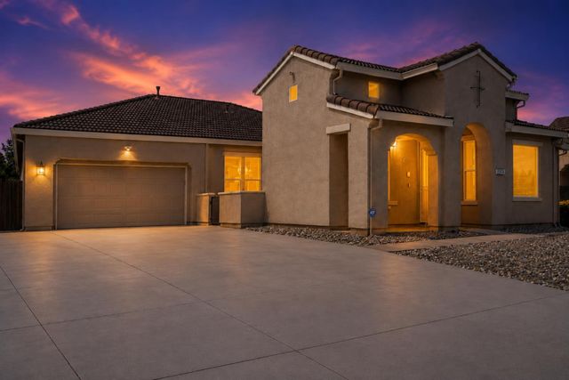 9932 Diamonte Way, Sacramento, CA 95829
