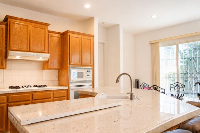 9932 Diamonte Way, Sacramento, CA 95829