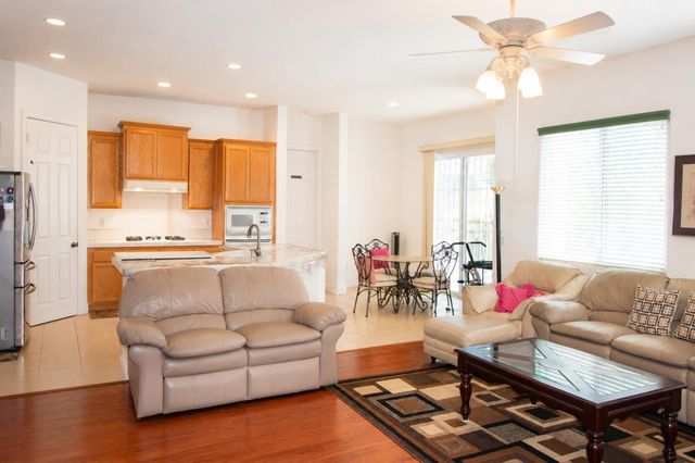 9932 Diamonte Way, Sacramento, CA 95829