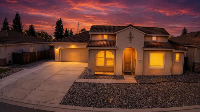 9932 Diamonte Way, Sacramento, CA 95829