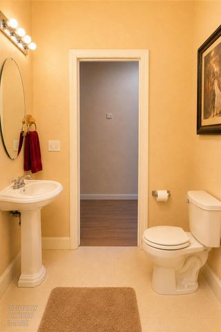 9932 Diamonte Way, Sacramento, CA 95829