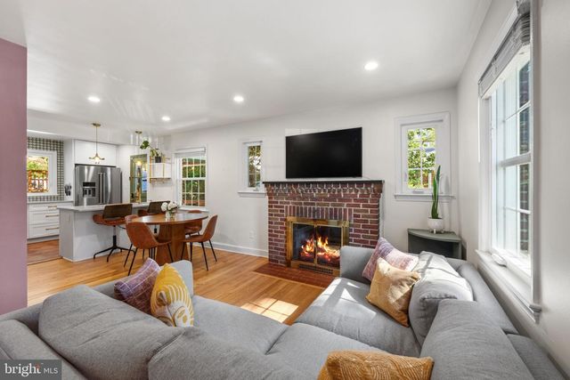 403 WILLIAMSBURG DR N, Silver Spring, MD 20901
