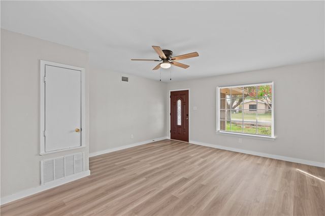 1222 Salem Dr, Corpus Christi, TX 78412