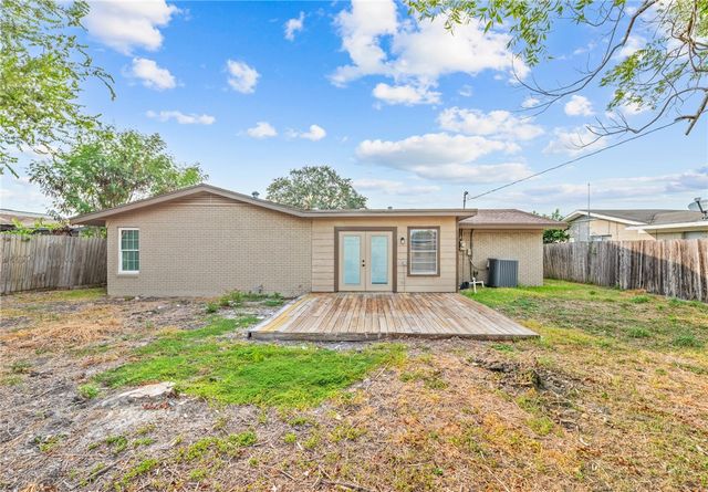 1222 Salem Dr, Corpus Christi, TX 78412