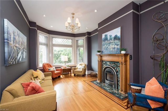 406 Mowbray ARCH, Norfolk, VA 23507