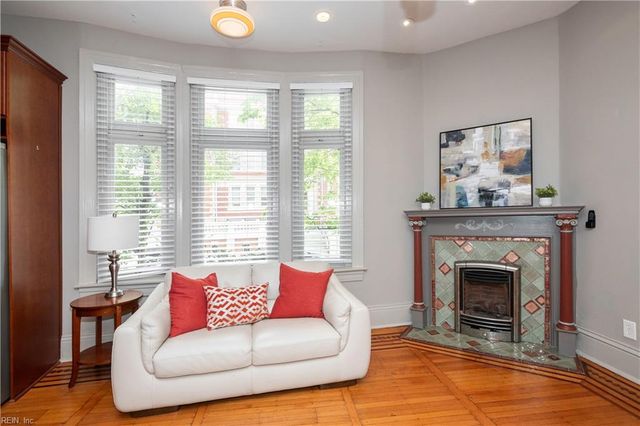 406 Mowbray ARCH, Norfolk, VA 23507