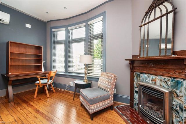 406 Mowbray ARCH, Norfolk, VA 23507