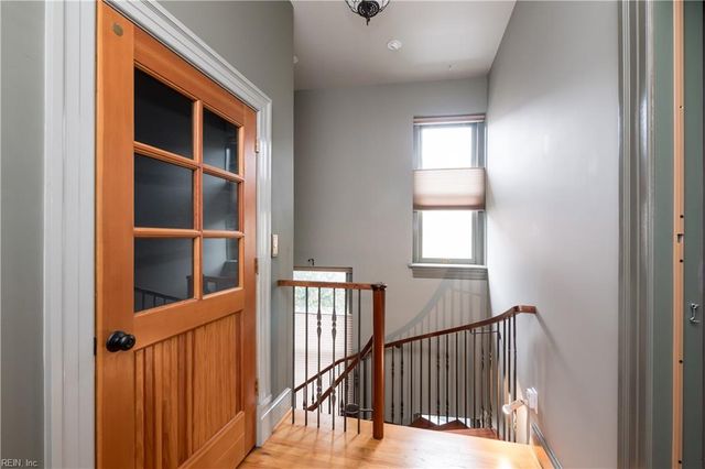 406 Mowbray ARCH, Norfolk, VA 23507