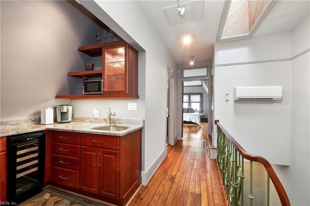 406 Mowbray ARCH, Norfolk, VA 23507