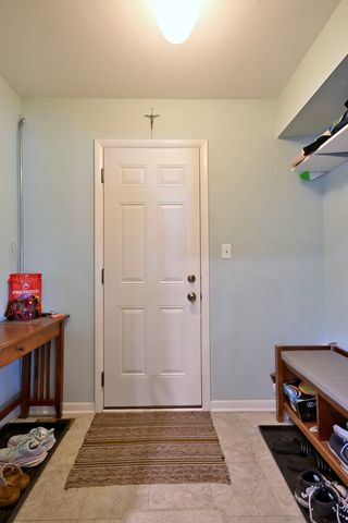 823 Milbeck Avenue, Elk Grove Village, IL 60007