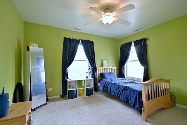 823 Milbeck Avenue, Elk Grove Village, IL 60007