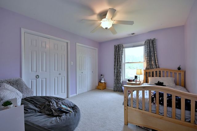 823 Milbeck Avenue, Elk Grove Village, IL 60007