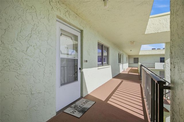 1130 N LAKE PARKER AVENUE A305, Lakeland, FL 33805