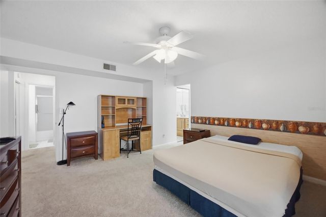 1130 N LAKE PARKER AVENUE A305, Lakeland, FL 33805