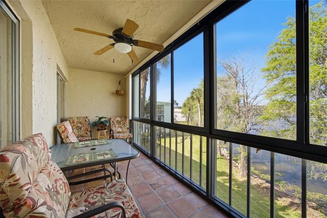 1130 N LAKE PARKER AVENUE A305, Lakeland, FL 33805