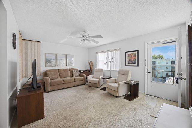 1130 N LAKE PARKER AVENUE A305, Lakeland, FL 33805