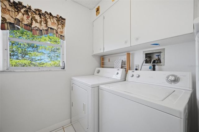 1130 N LAKE PARKER AVENUE A305, Lakeland, FL 33805